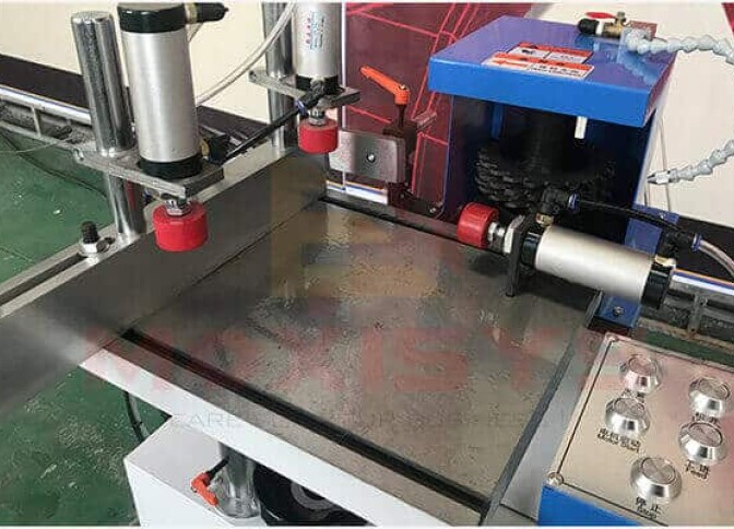 End Milling Machine LXD 200 Details 2