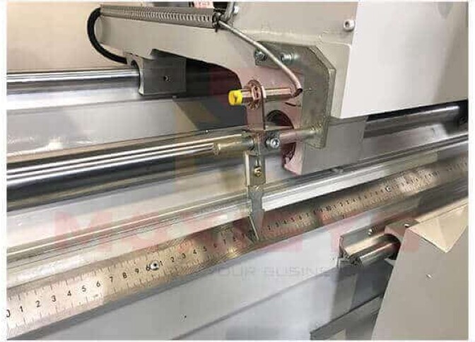 Double Head Saw 450 Details 2