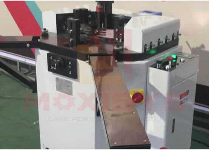 Single Head Corner Crimping Machine 120 Details 3